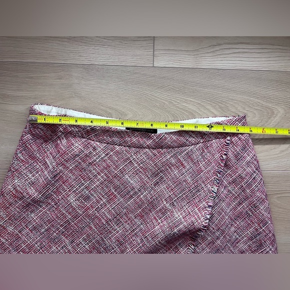 Banana Republic tweed wrap style skirt - Picture 14 of 17
